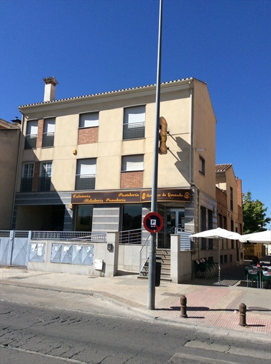 AV DE FRANCISCO AYALA, 83 Bloque A - Esc: T - Pl:1 - Pt: OS Granada (Granada), CP: 18014